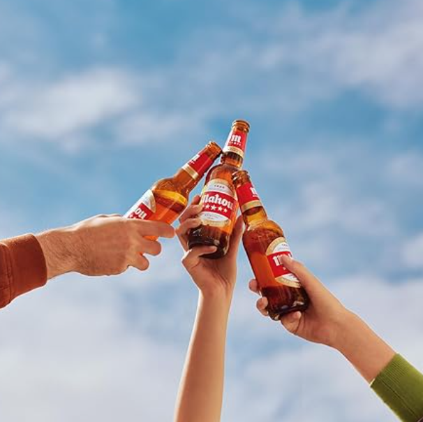 Mahou 5 Estrellas, Pack de 24 Latas x 33 cl, Cerveza Especial Dorada Lager